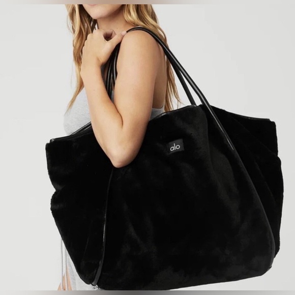 Alo black Sherpa tote. AS NEW condition. - Picture 1 of 7